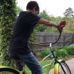 Meet your Posher, Deneen